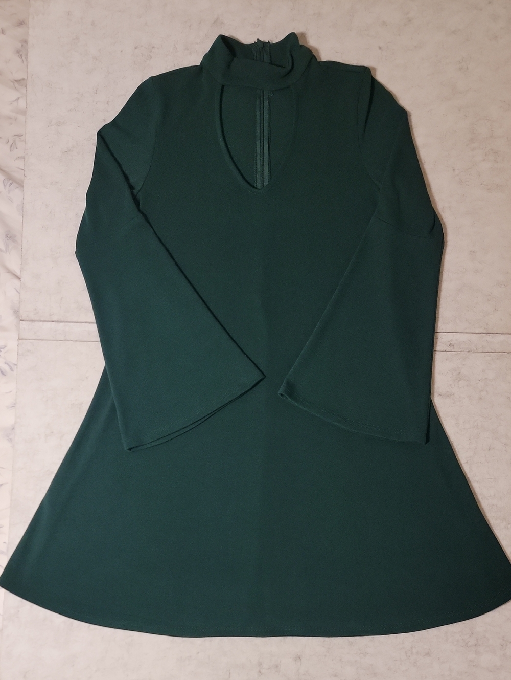 Karen Kane Mock Neck Cutout Swing Dress Emerald Green Small Long Sleeve NWT